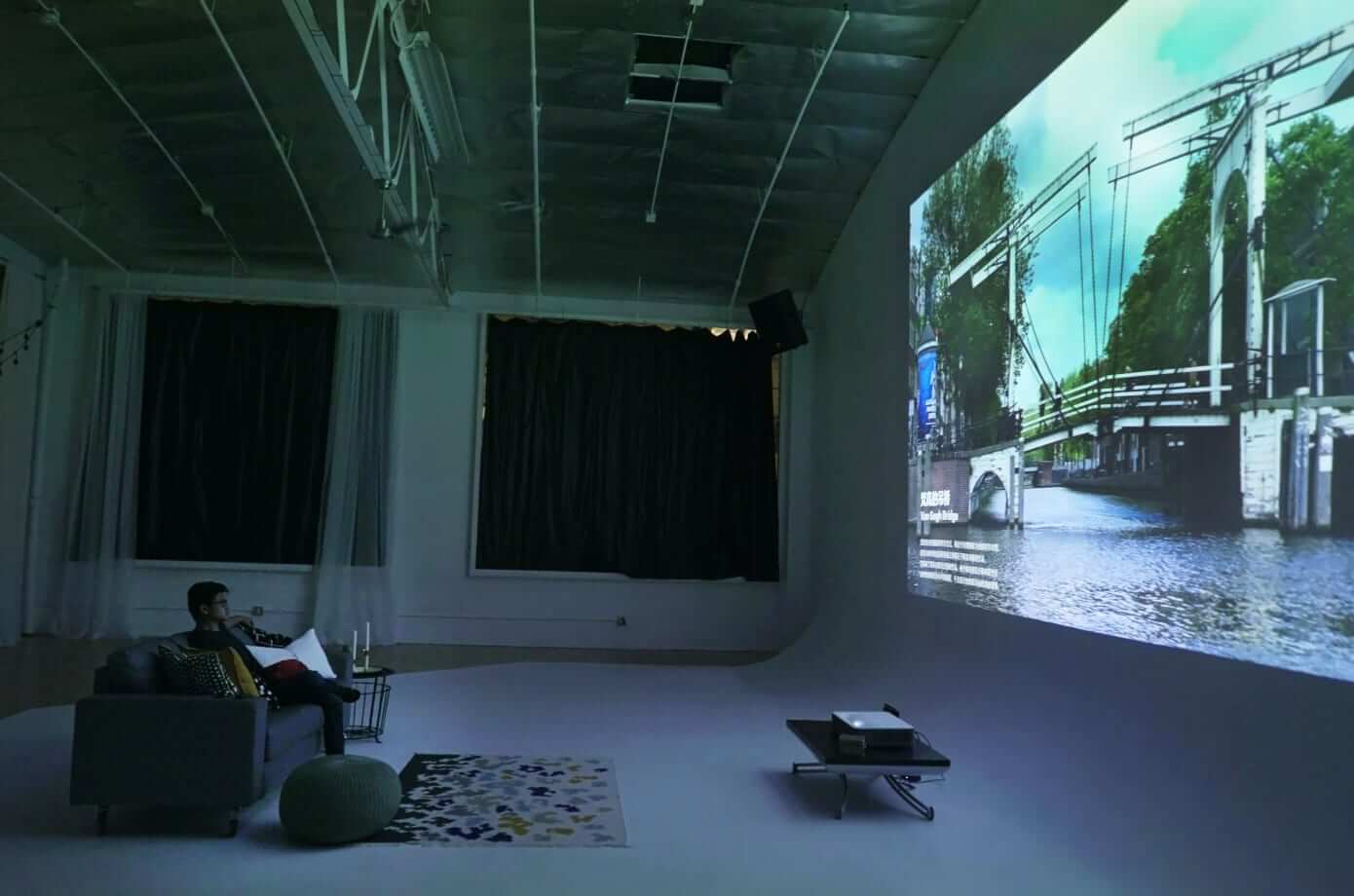 Ultra-Short-Throw Projectors